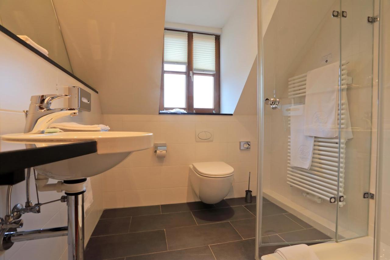 Romantik Hotel Zur Schwane Фольках Экстерьер фото
